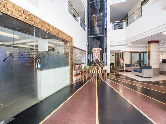 Hotel The Westend Ahmedabad Extérieur photo